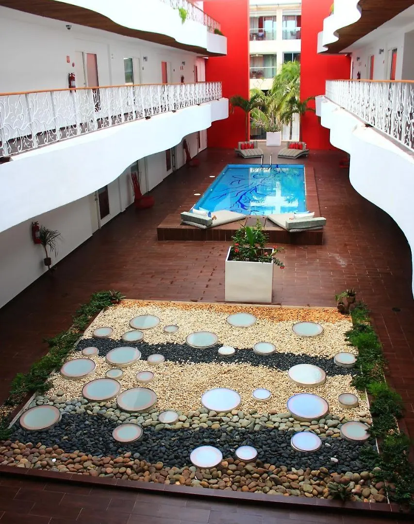 In Fashion Hotel & Spa (Adults Only) Playa del Carmen 4*,  Mexico